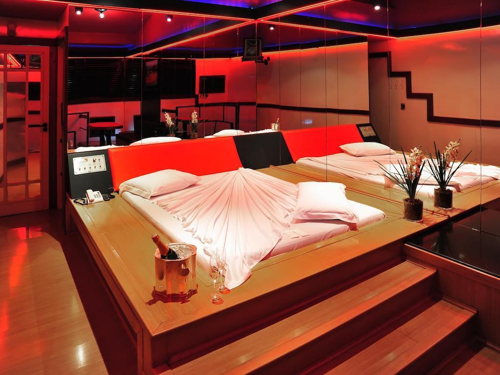 Motel Sunset (Adults Only) 벨루오리존치 객실 사진